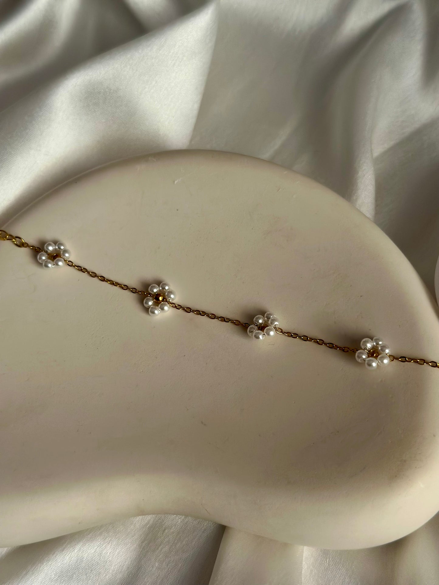 Daisy Flower Bracelet