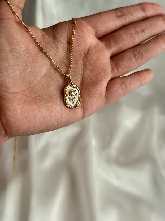 Vintage Rose necklace