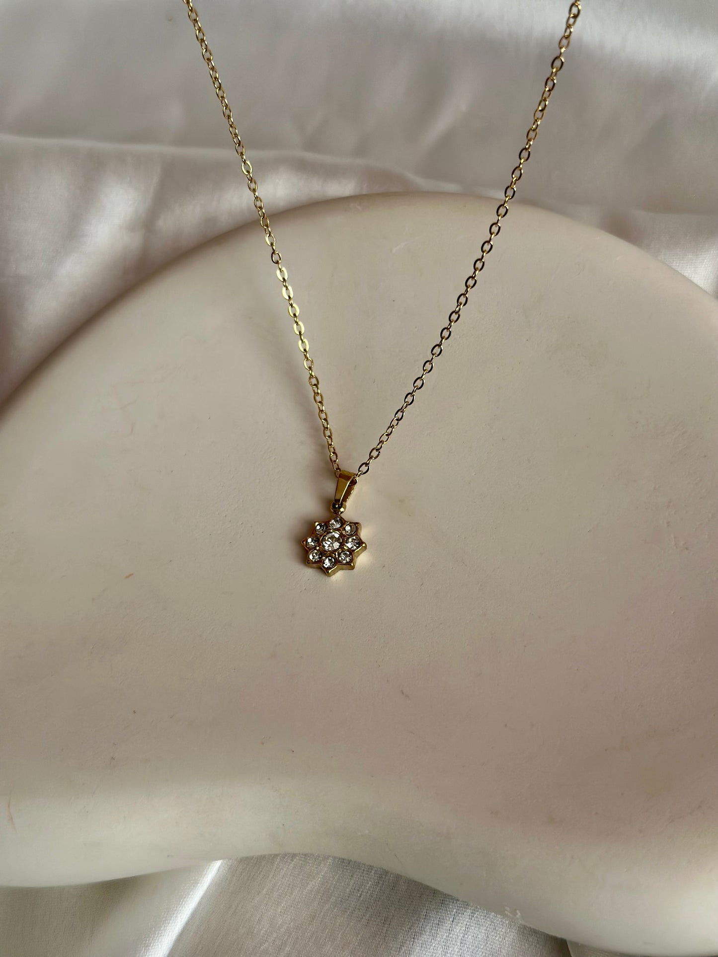 Tiny Star Necklace