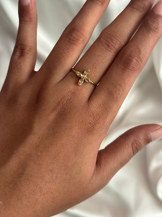 Adjustable Daisy Ring