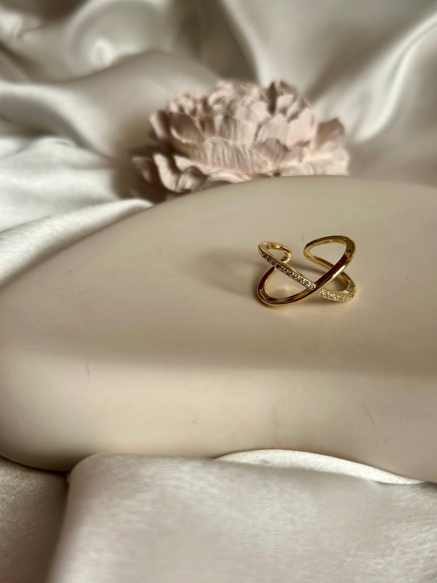 Cross Adjustable Ring