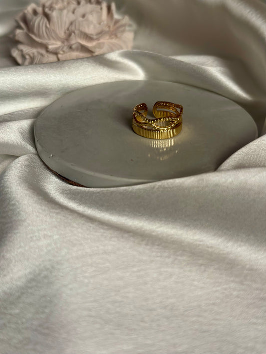 Contemporary Band ring - Adjustable