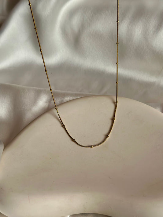 Minimal Ball Necklace