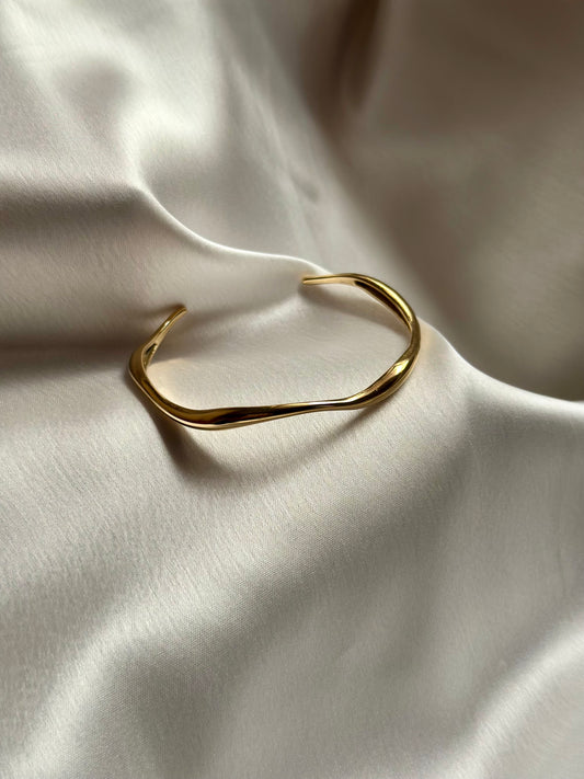 Wave Statement Cuff