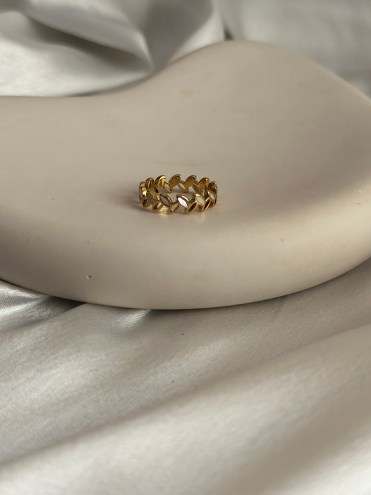 Leaf Vine Ring