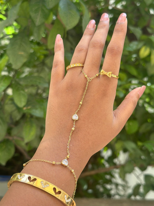 Heart Studded Handchain