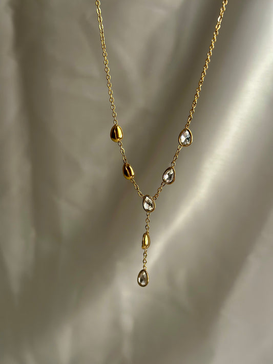 Teardrop Dainty Necklace