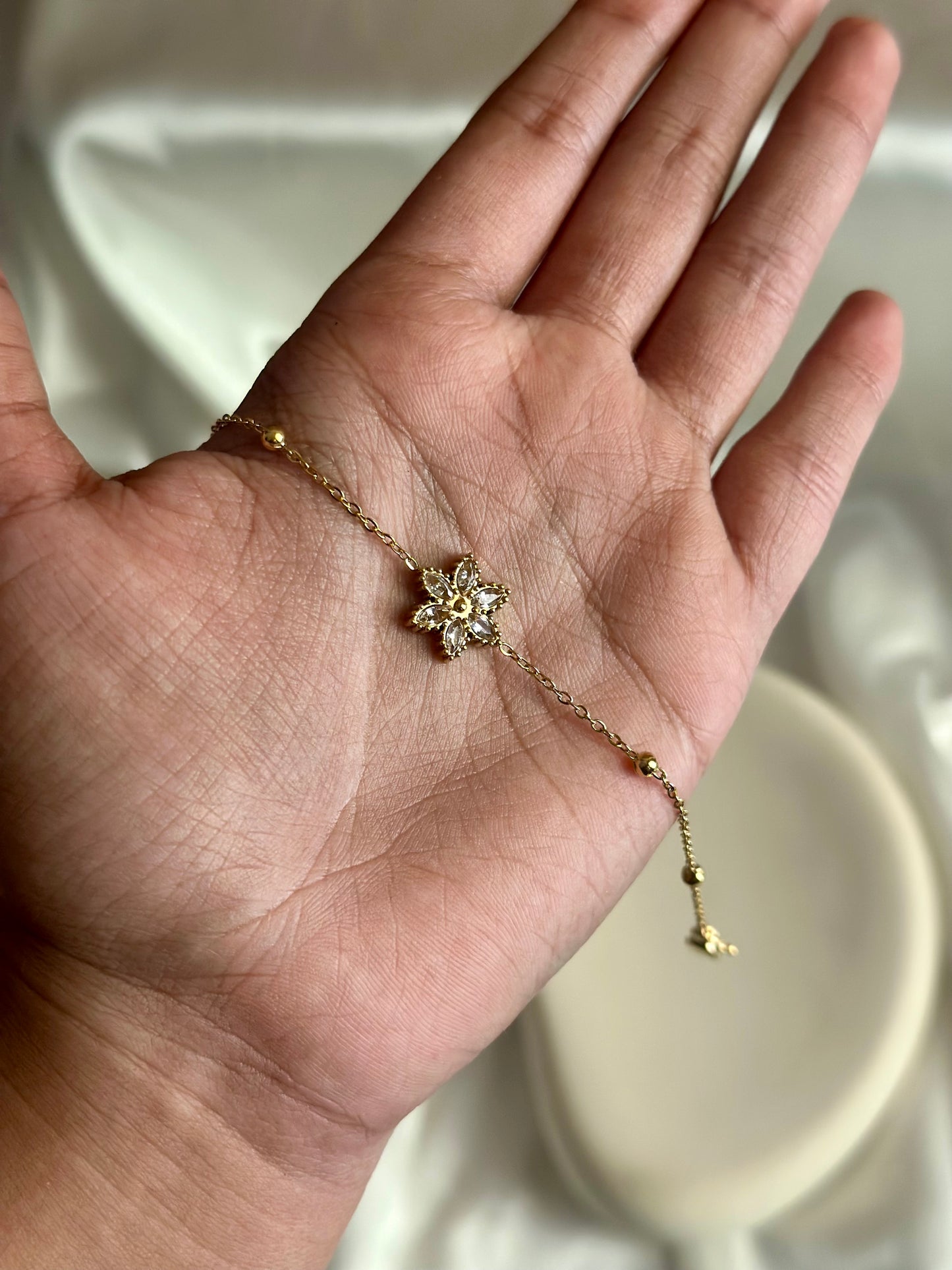 Tiny Flower Bracelet
