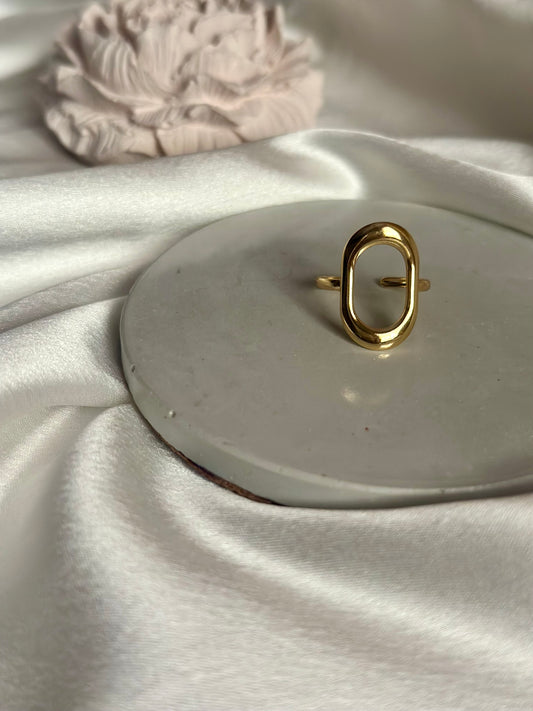 Adjustable Oval Ring