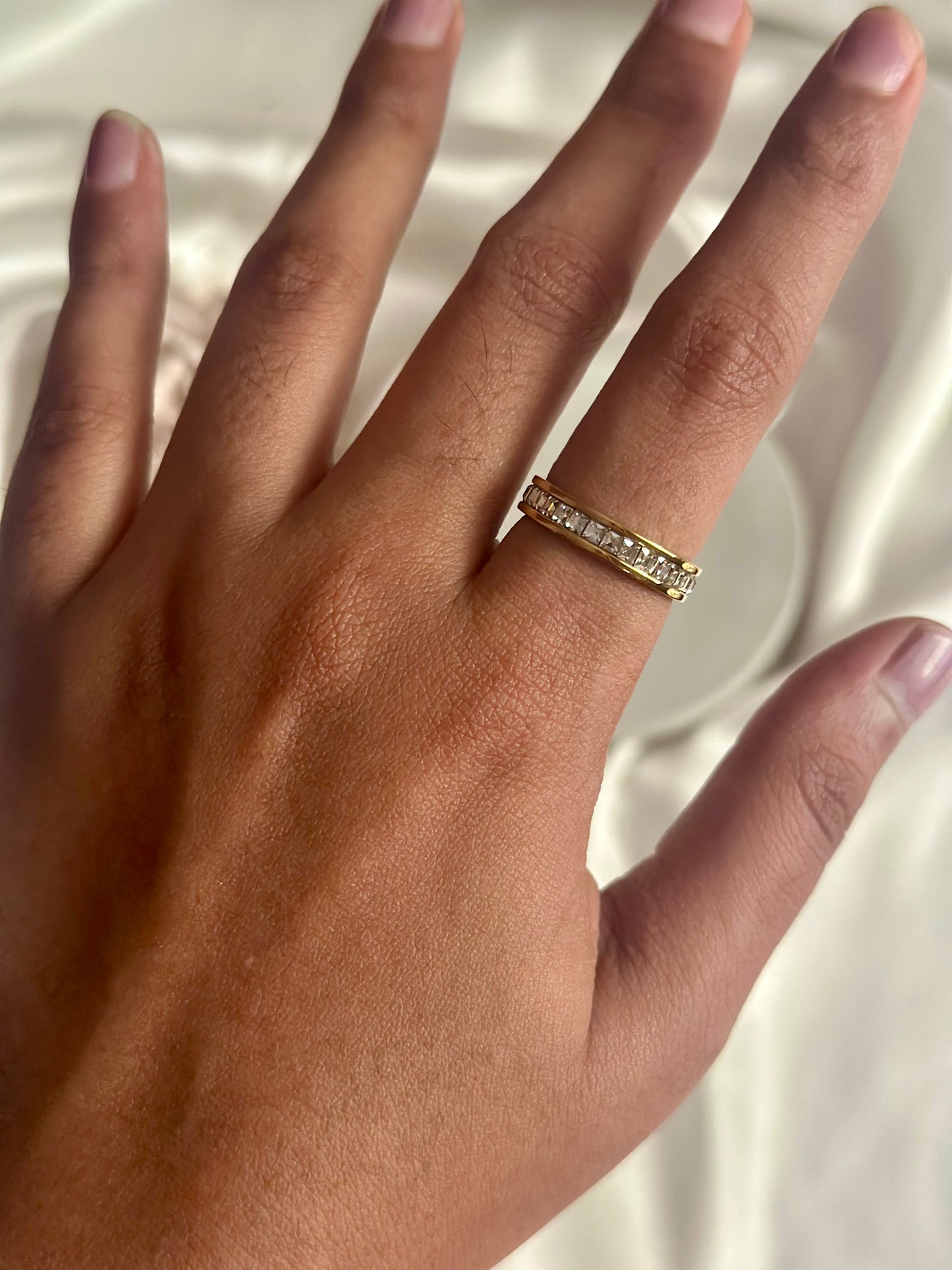 Luxe Studded Band ring