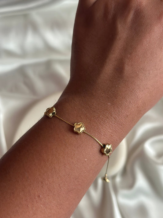 Tiny Flower Charm Bracelet