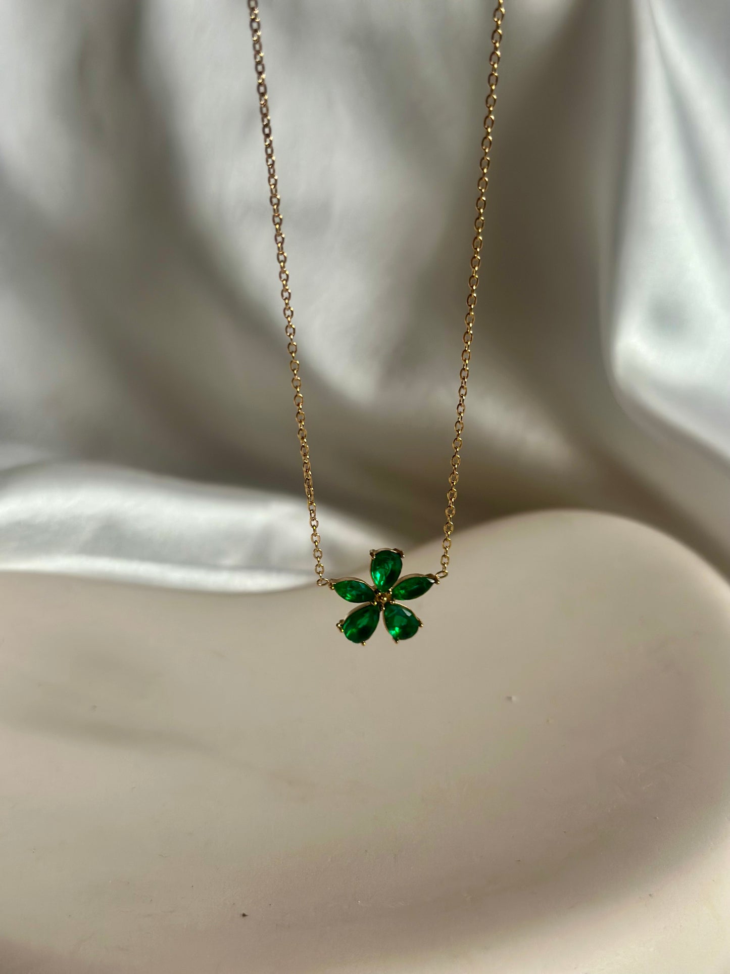 Studded Flower Necklace - Green