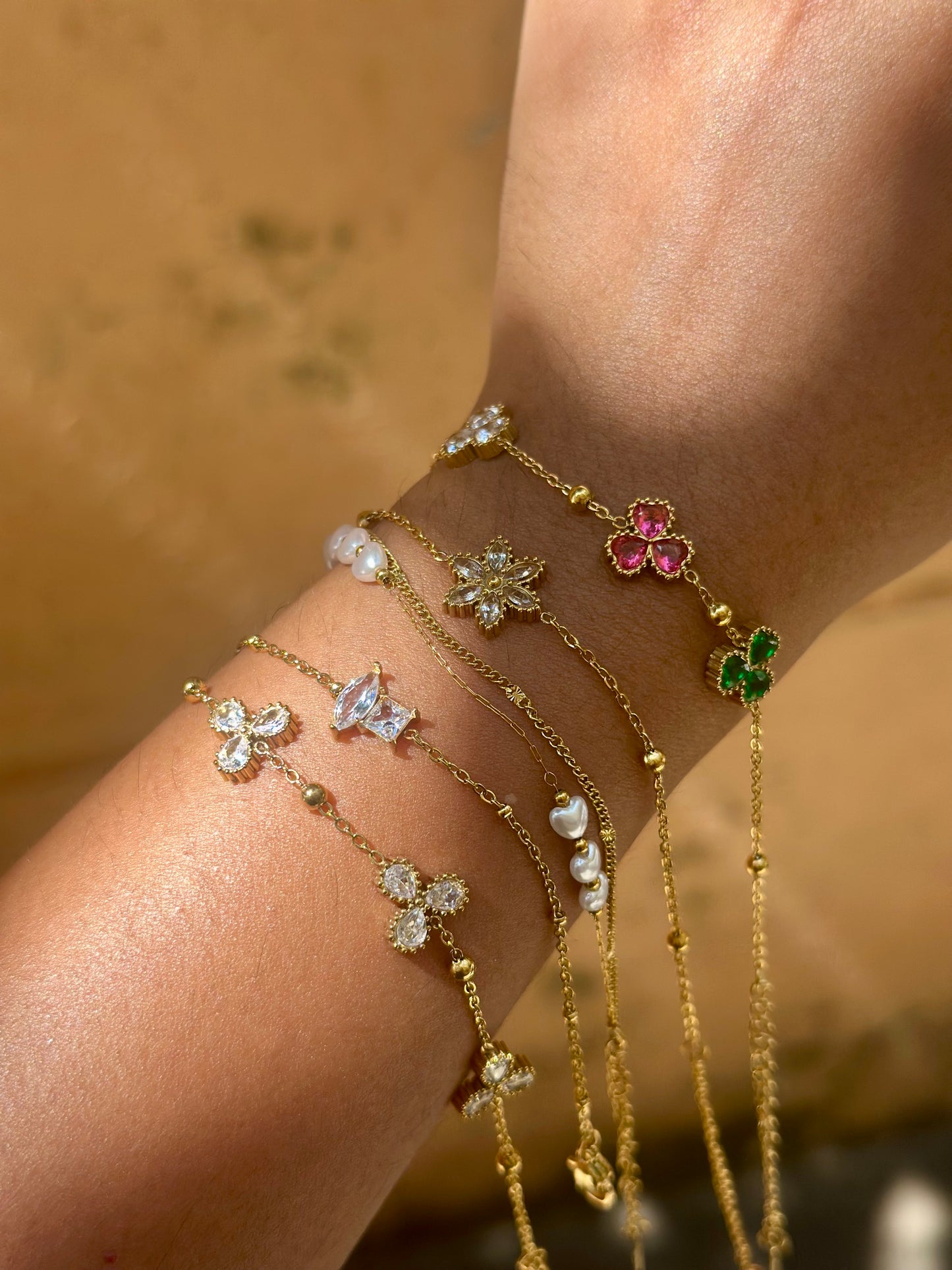 White Zircon Clover Bracelet