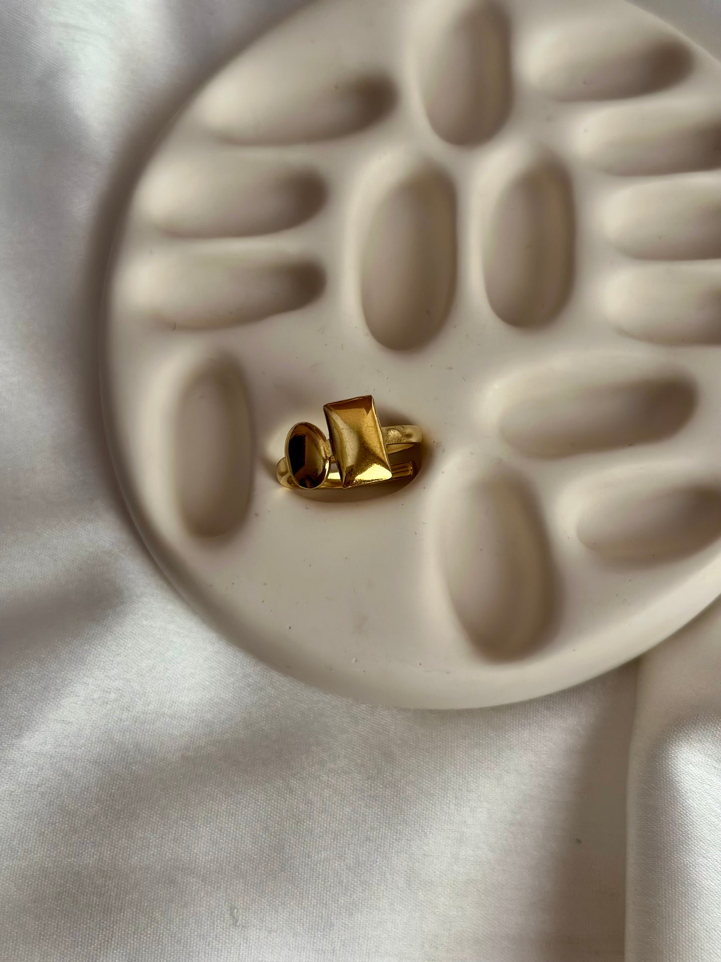 Adjustable Geometric Ring