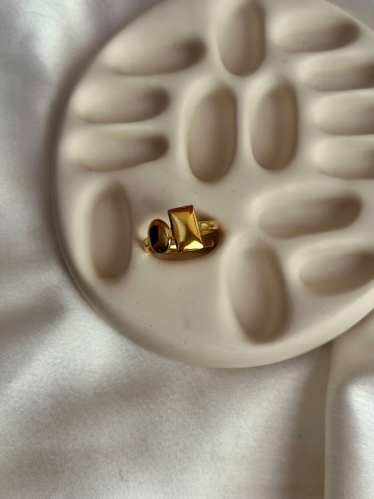 Adjustable Geometric Ring