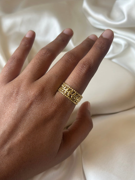 Adjustable Leaf Ring