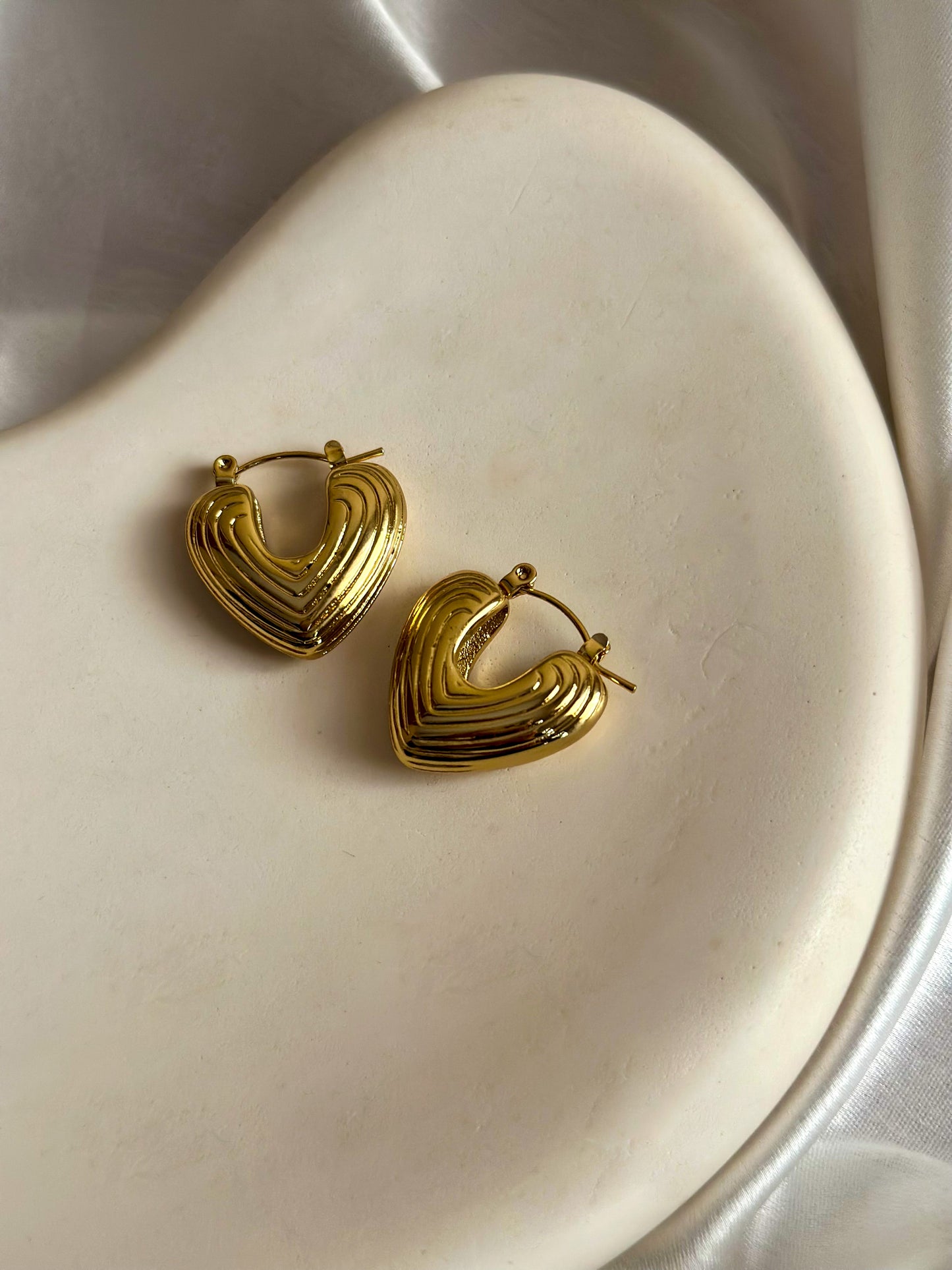 Chunky Heart Hoops
