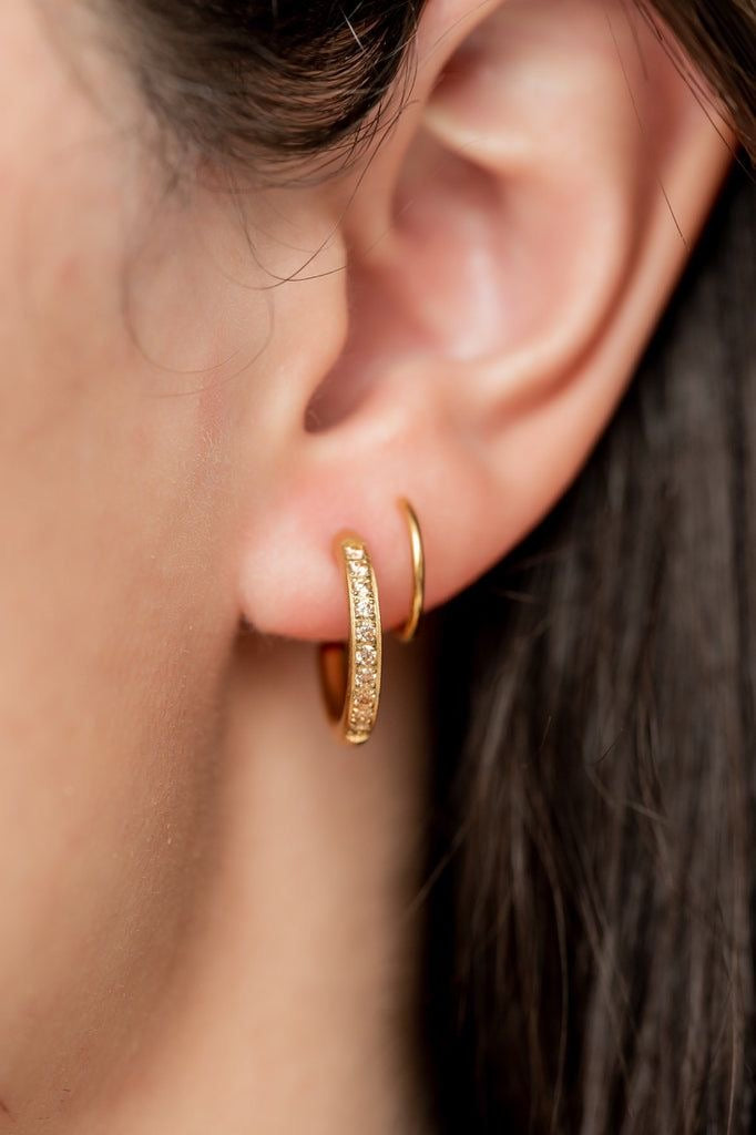 Elara Hoops
