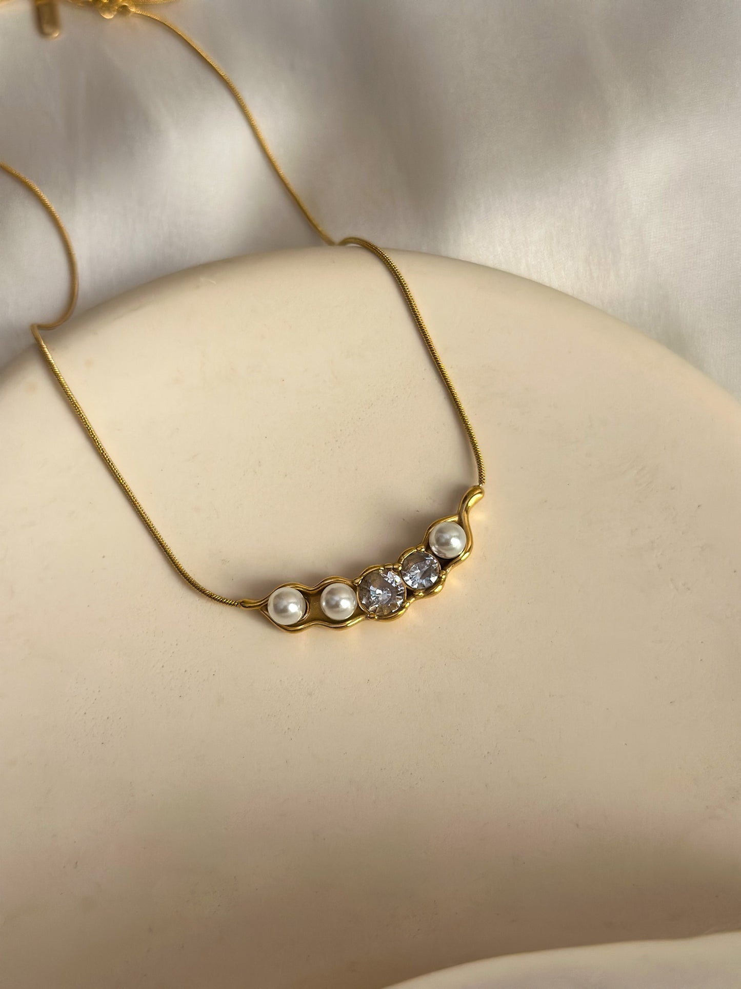 Statement Pearl Necklace