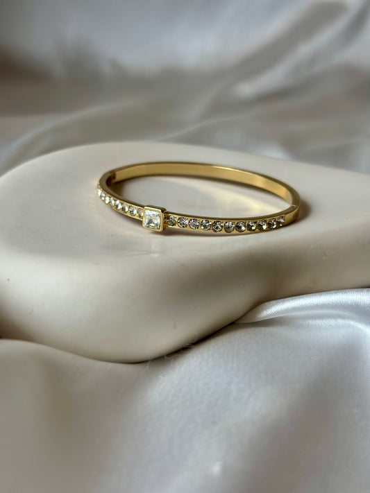 Aura studded Bracelet