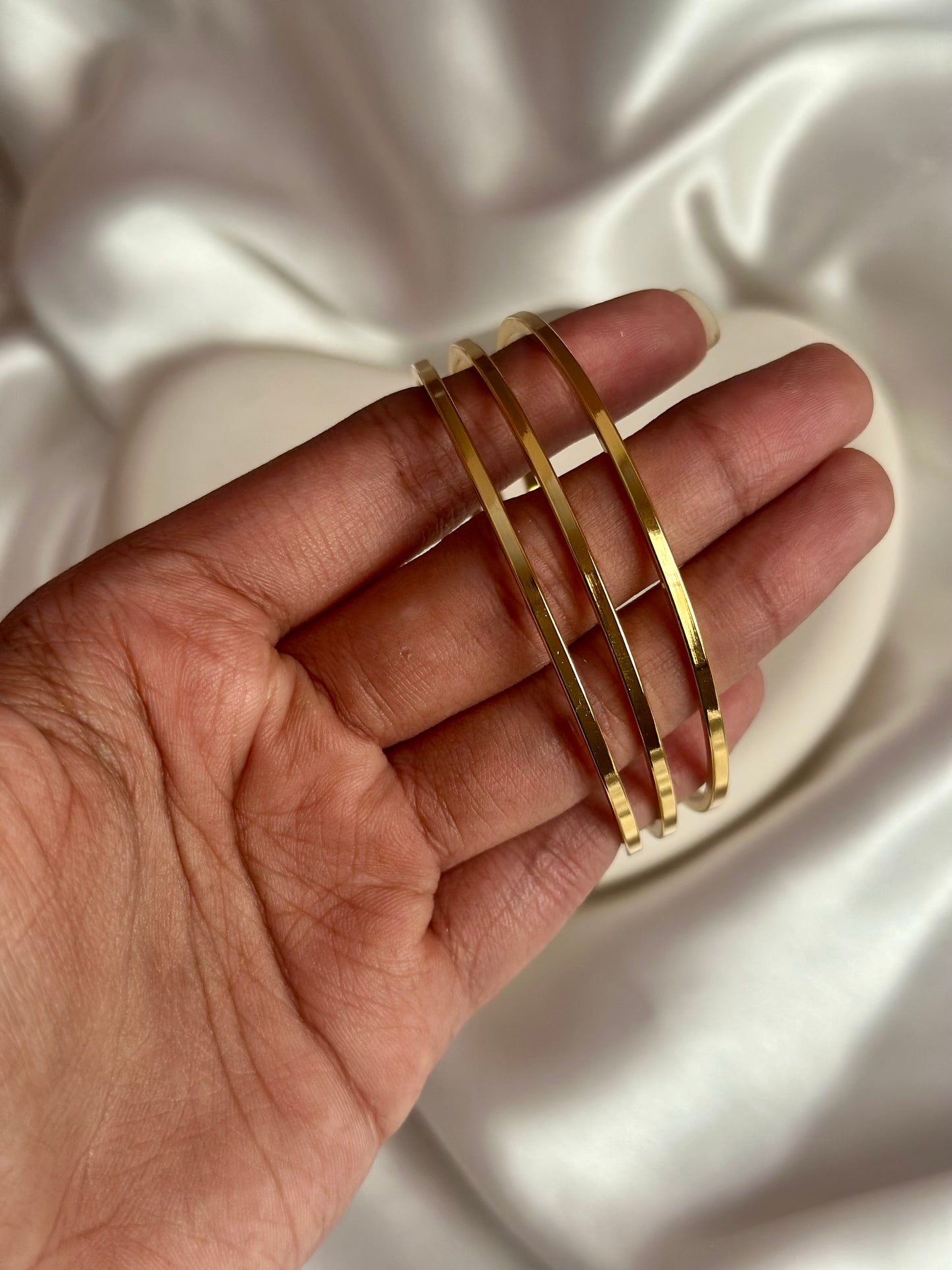 Classic Bangles - Set of 3
