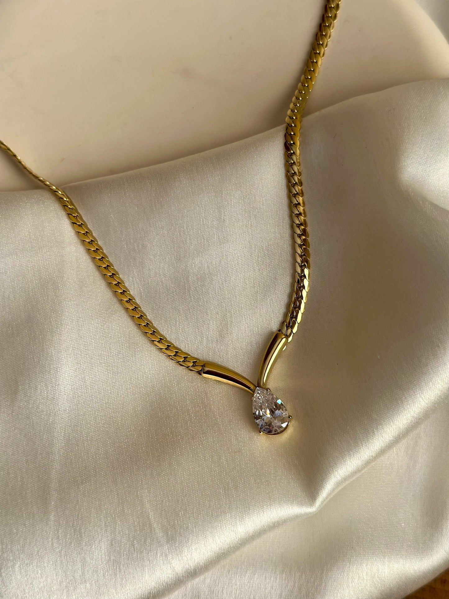 Luxe Pear Diamond Necklace