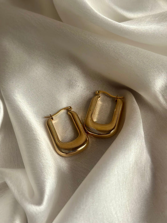 Chic Rectangle Hoops