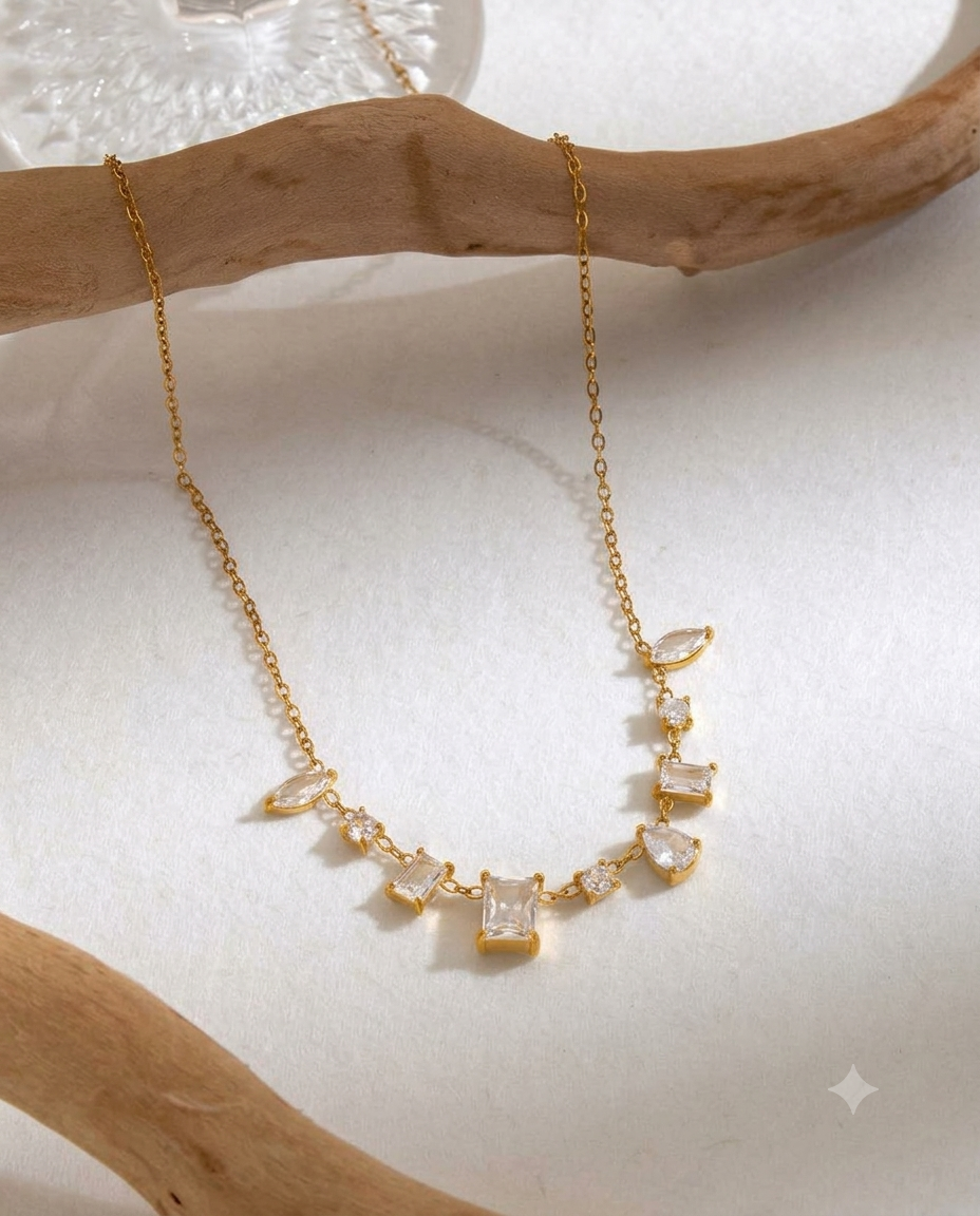 Glimmer Necklace - White stone