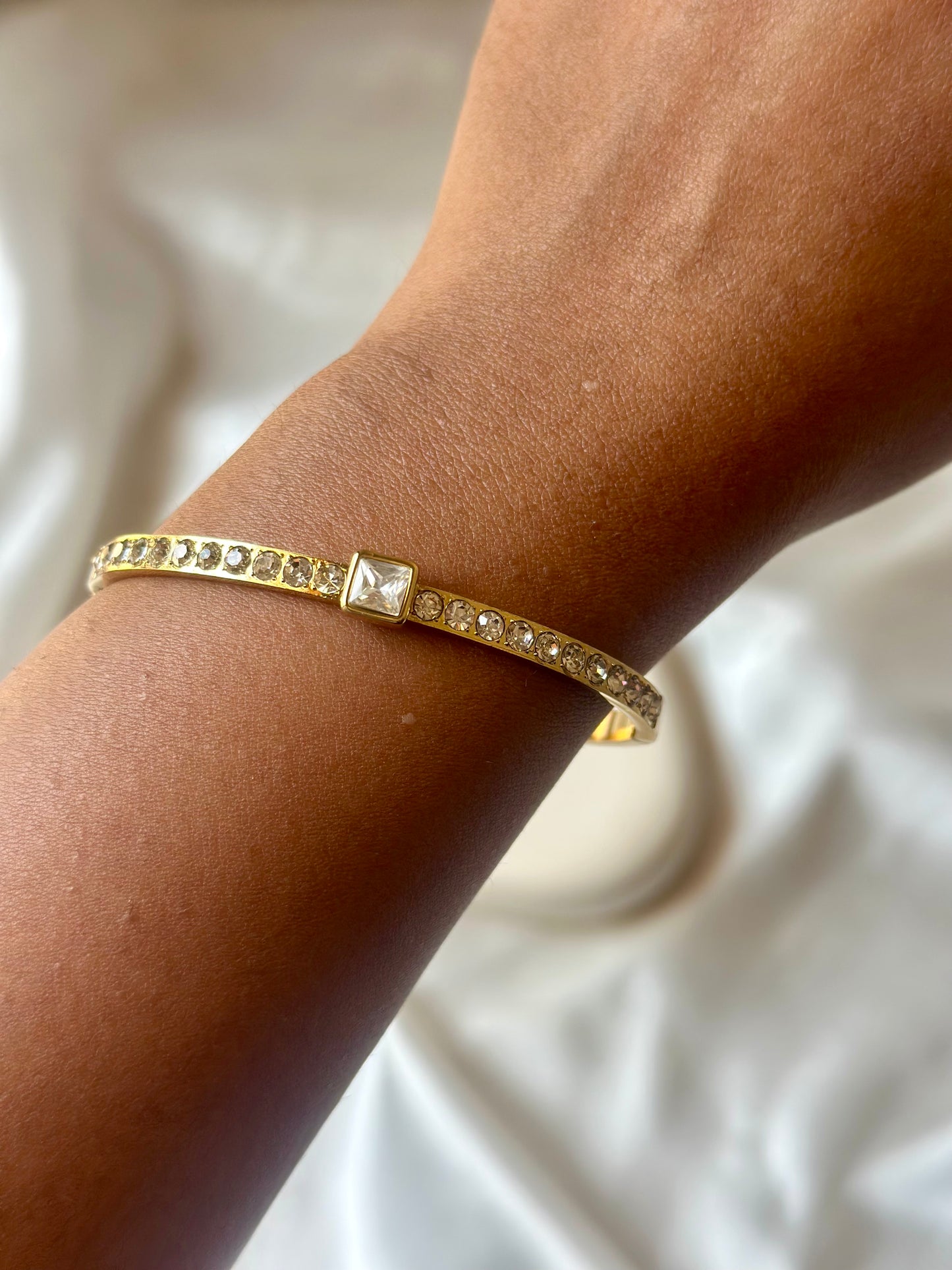 Aura studded Bracelet