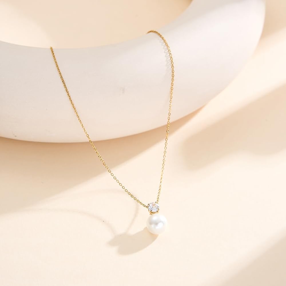 Pearlia Necklace