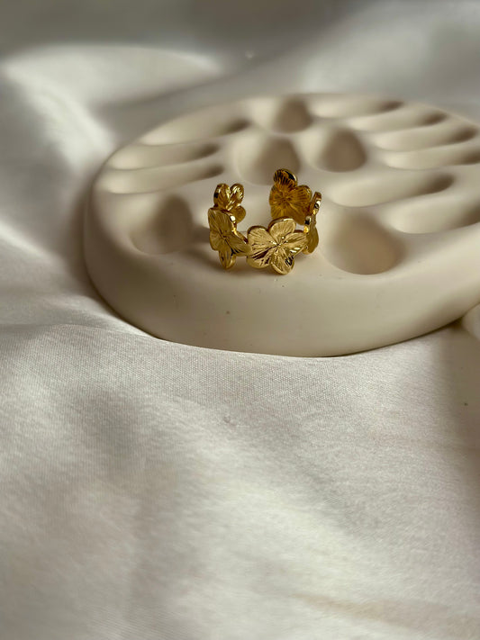 Statement Flower ring - Adjustable