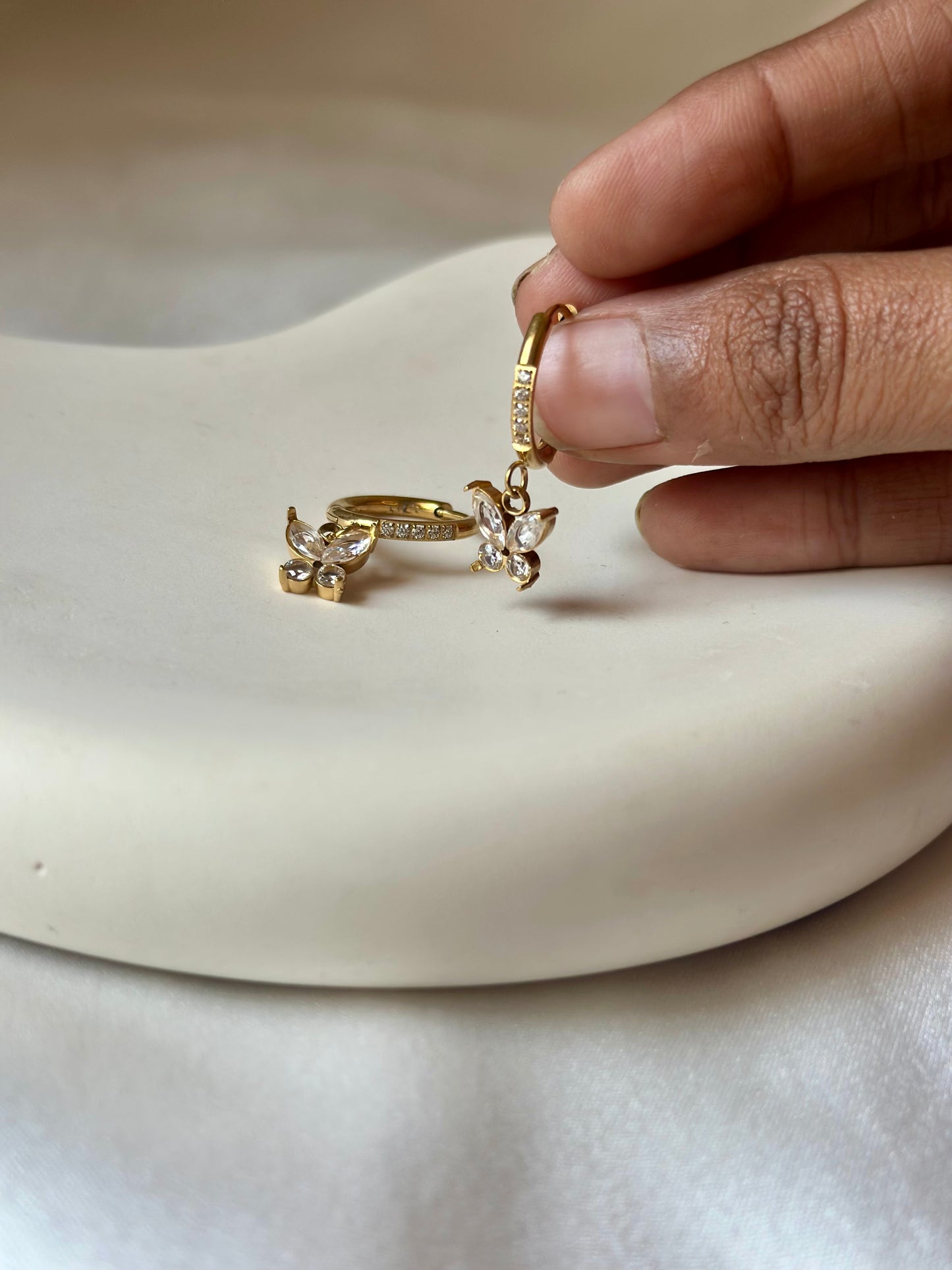 Mariposa Dainty Drops