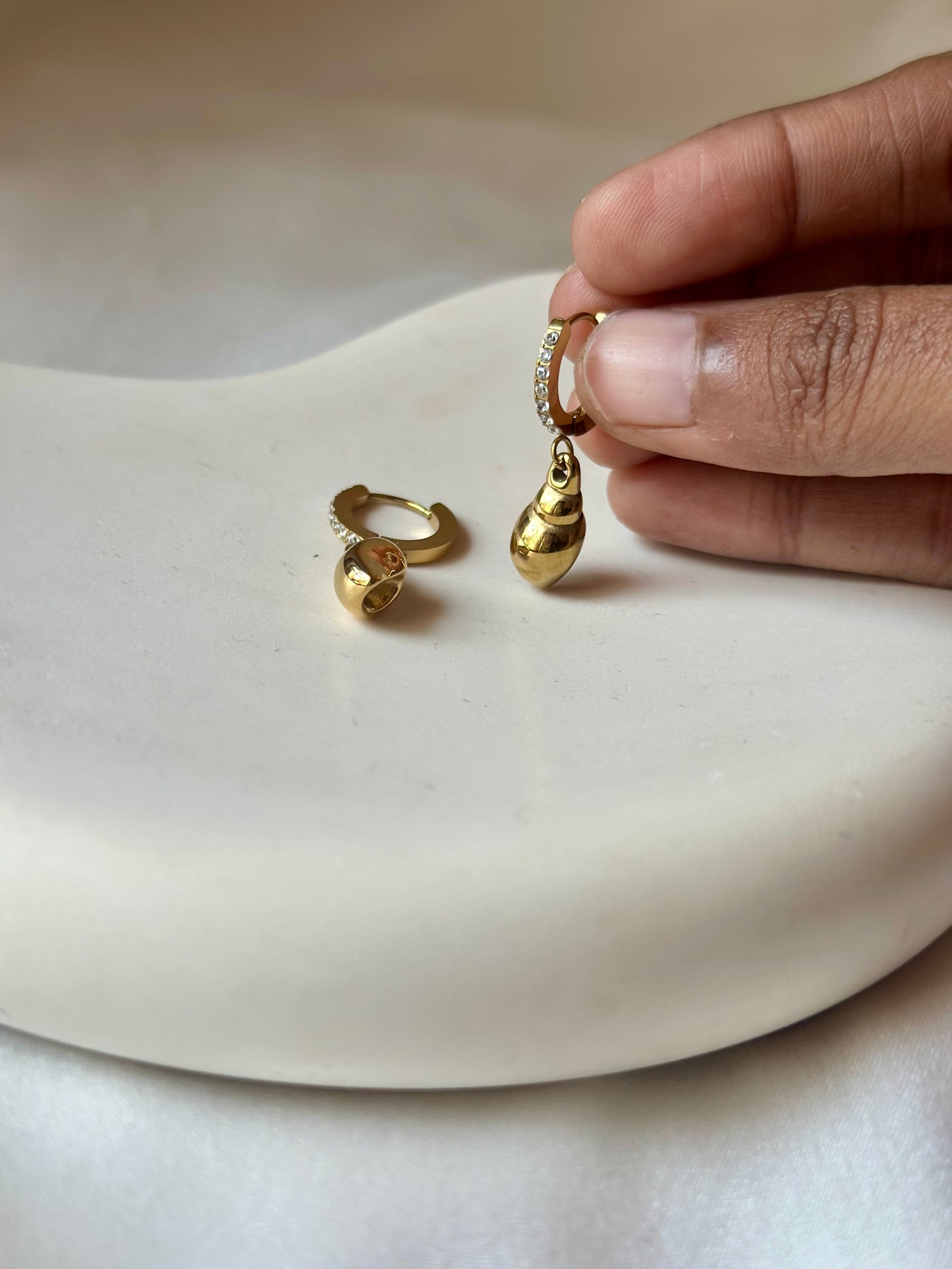 Dainty Conch Drops