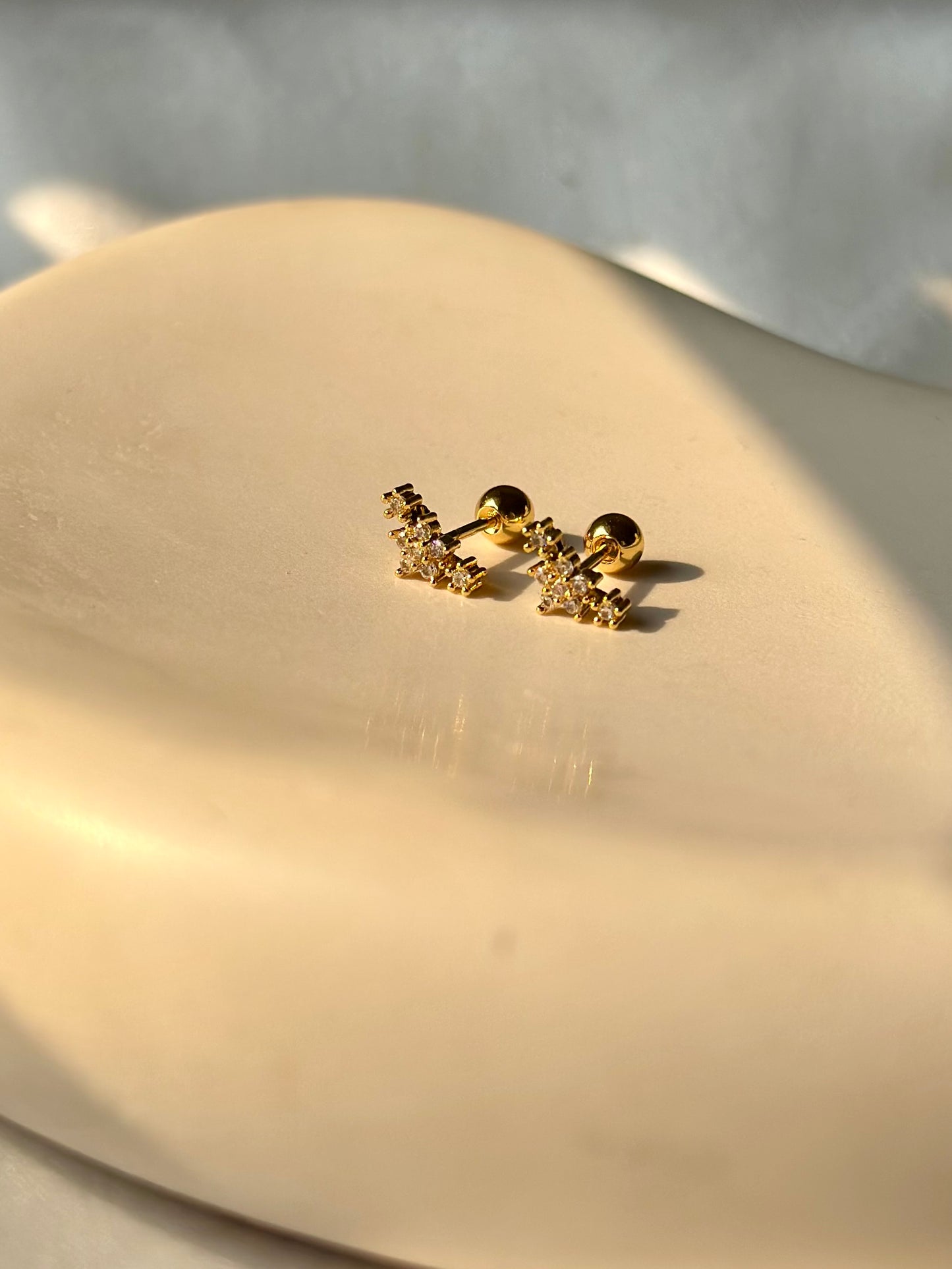 Fiora Tiny Stud