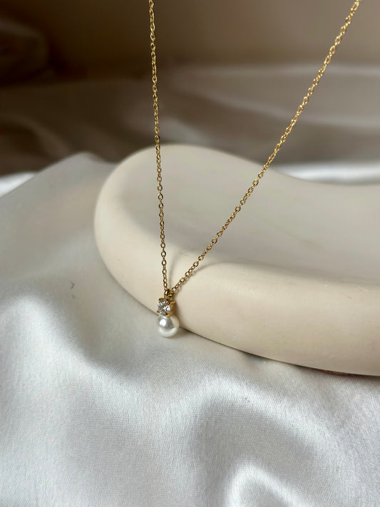 Pearlia Necklace