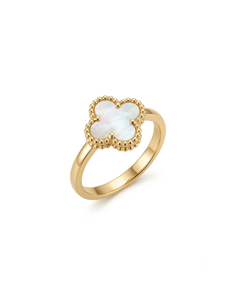 Tiny Clover ring - White