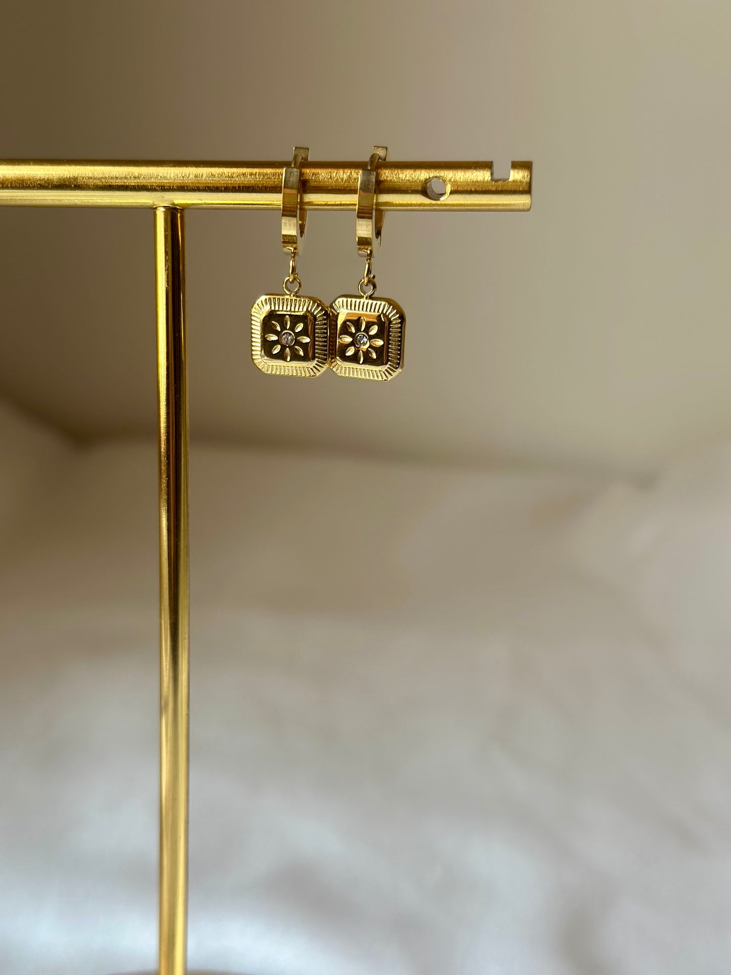 Seraphina Dainty drops