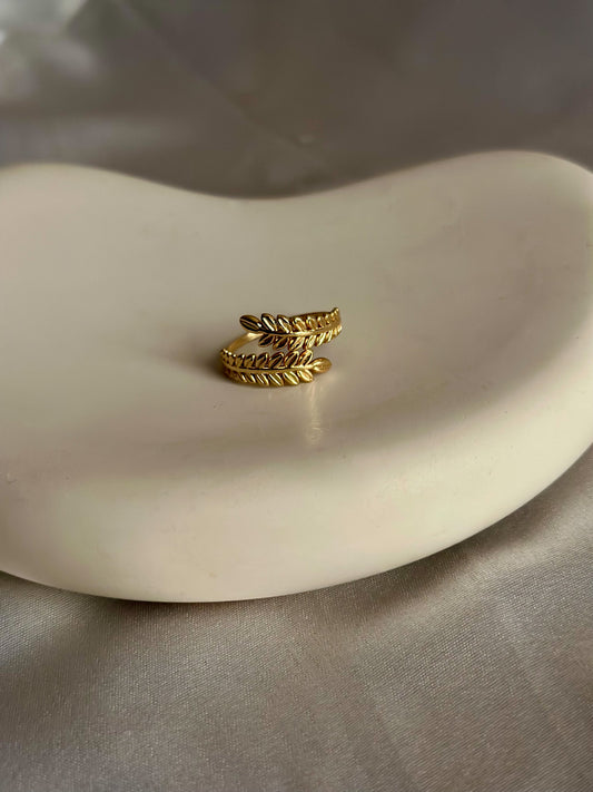 Regal Leaf Ring - Adjustable