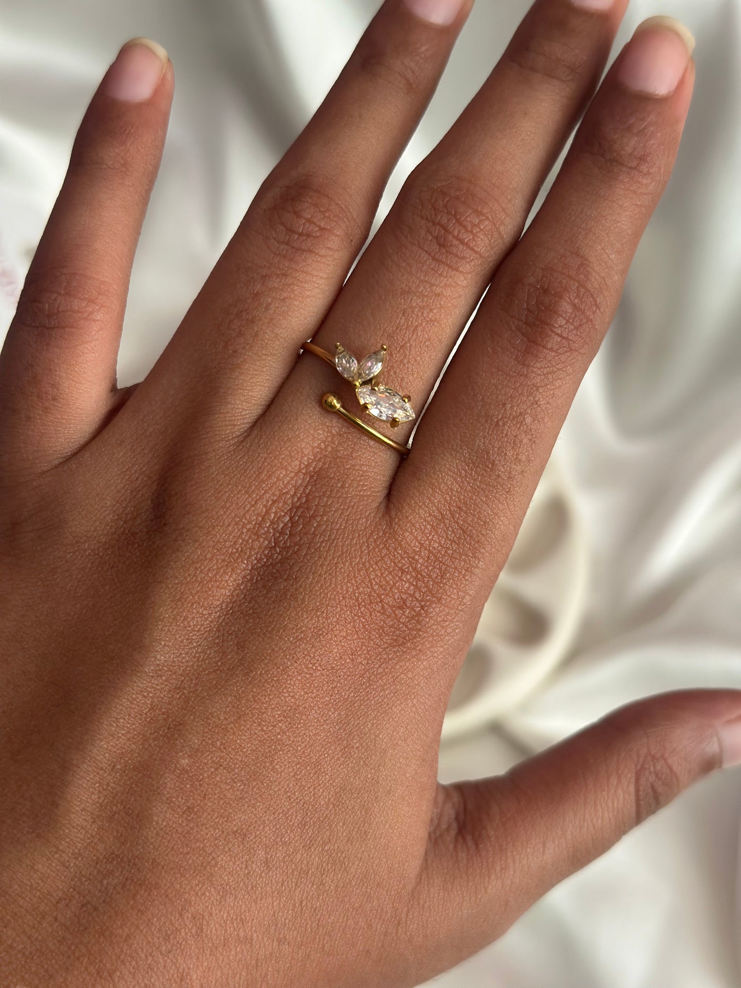 Adjustable Petal Ring