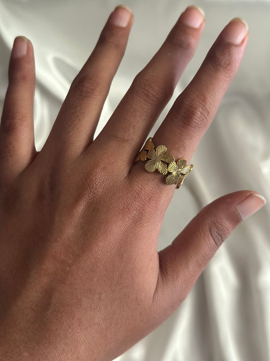 Statement Leaf Ring - Adjustable