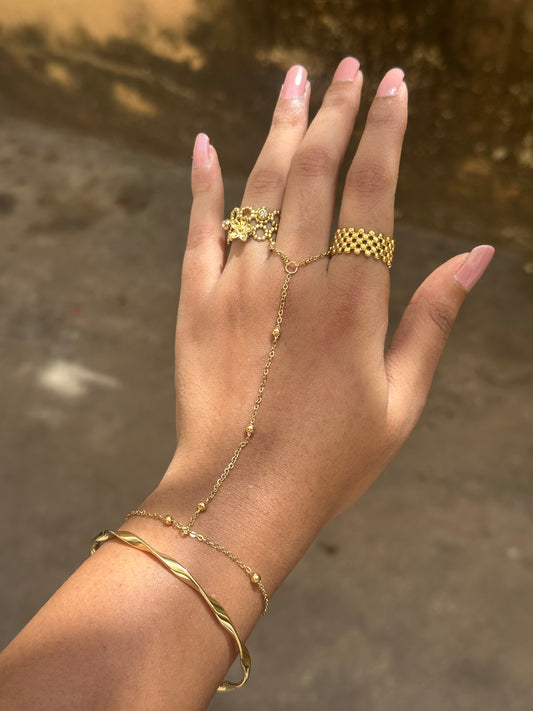 Plain Gold Handchain