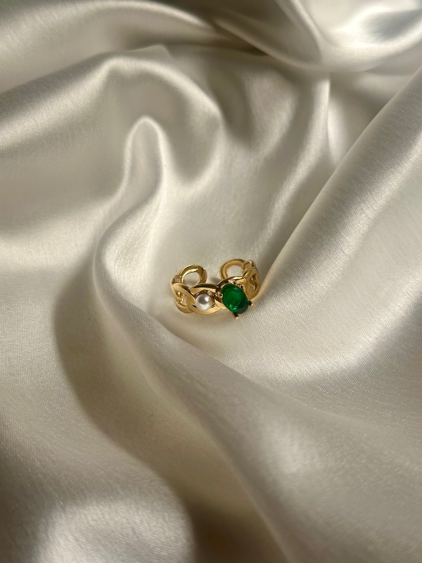 Adjustable Emerald Ring