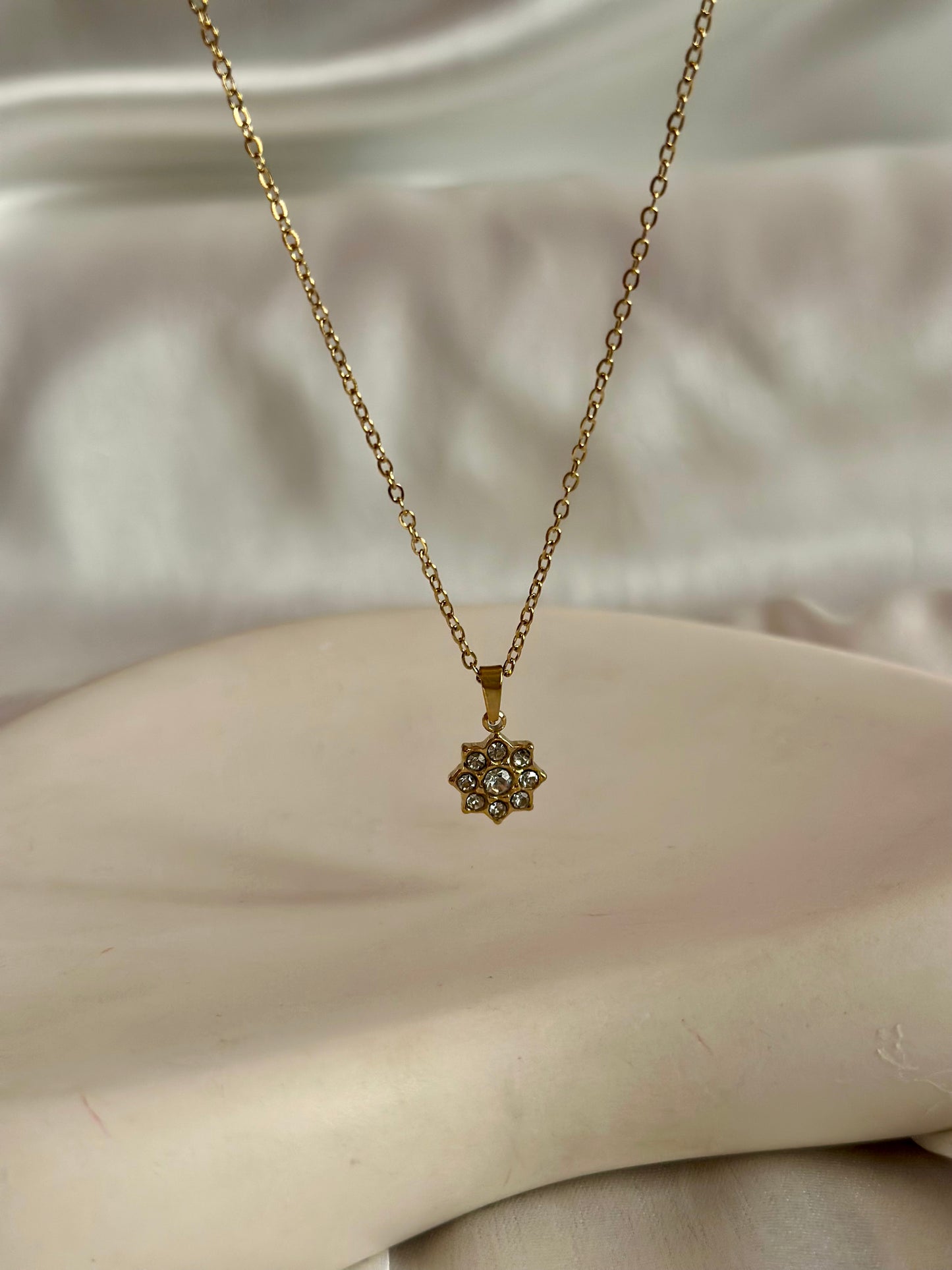 Tiny Star Necklace