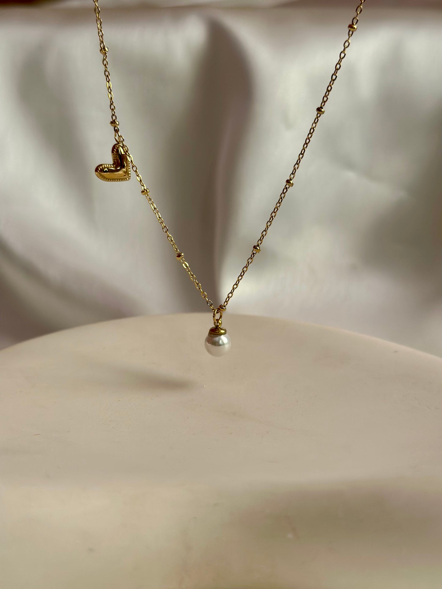 Luxe Pearl Necklace